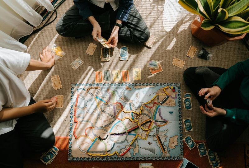 5 Fun Board Games to Learn English with Friends