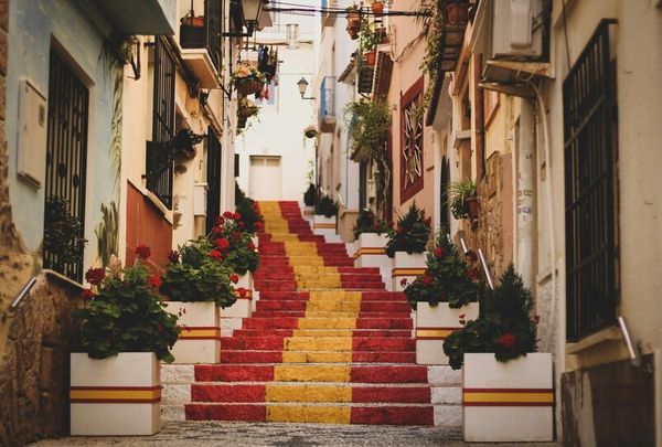 10 Surprising Cultural Differences Across Spanish-Speaking Countries